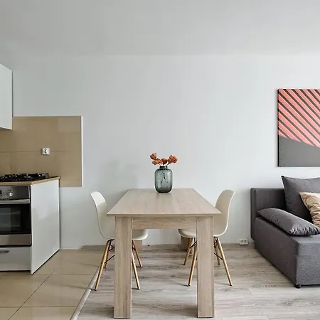 Apartament Urbannestgroup - City Center - Jana Pawla 20 *